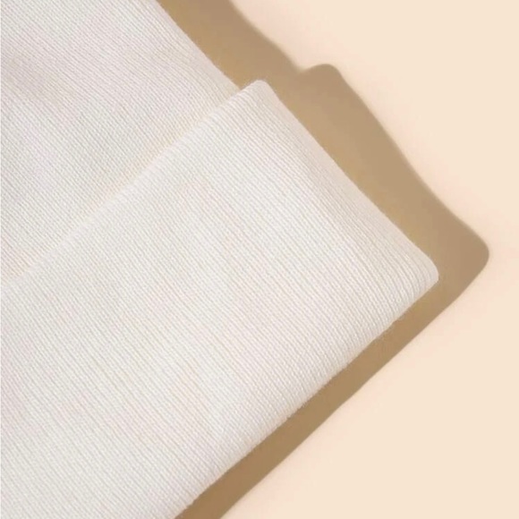 Winter Beanie ❄️ - Picture 9 of 9